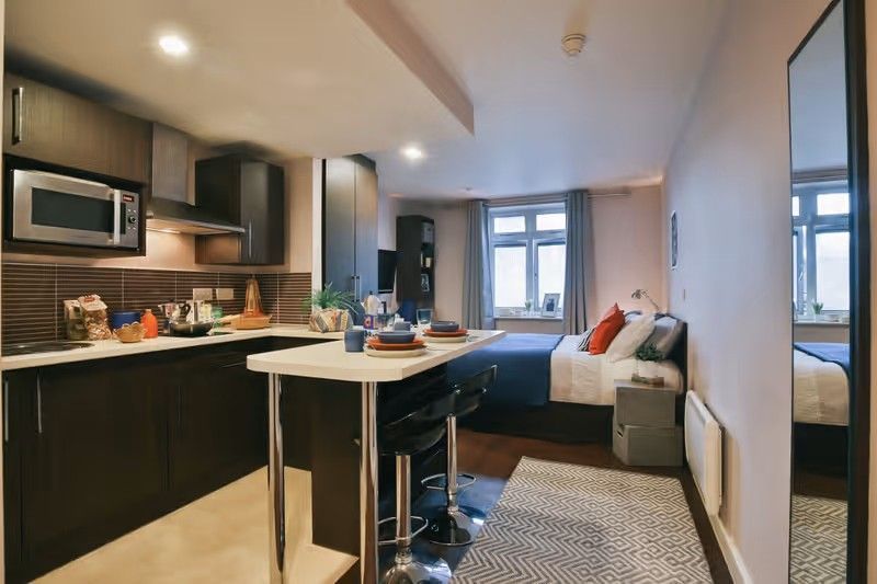 Classic Bigger Studio